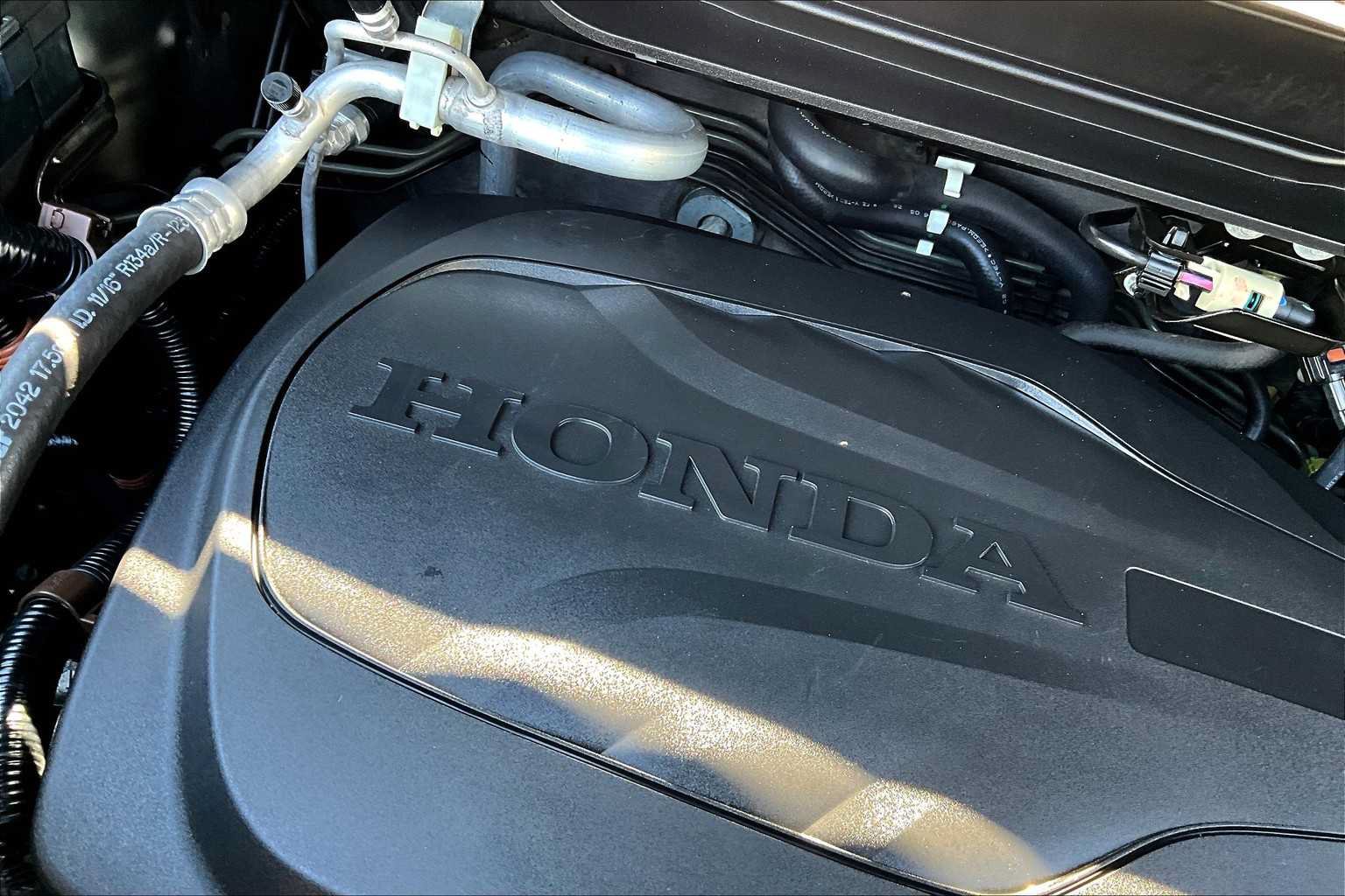 Used 2016 Honda Pilot Elite image 33