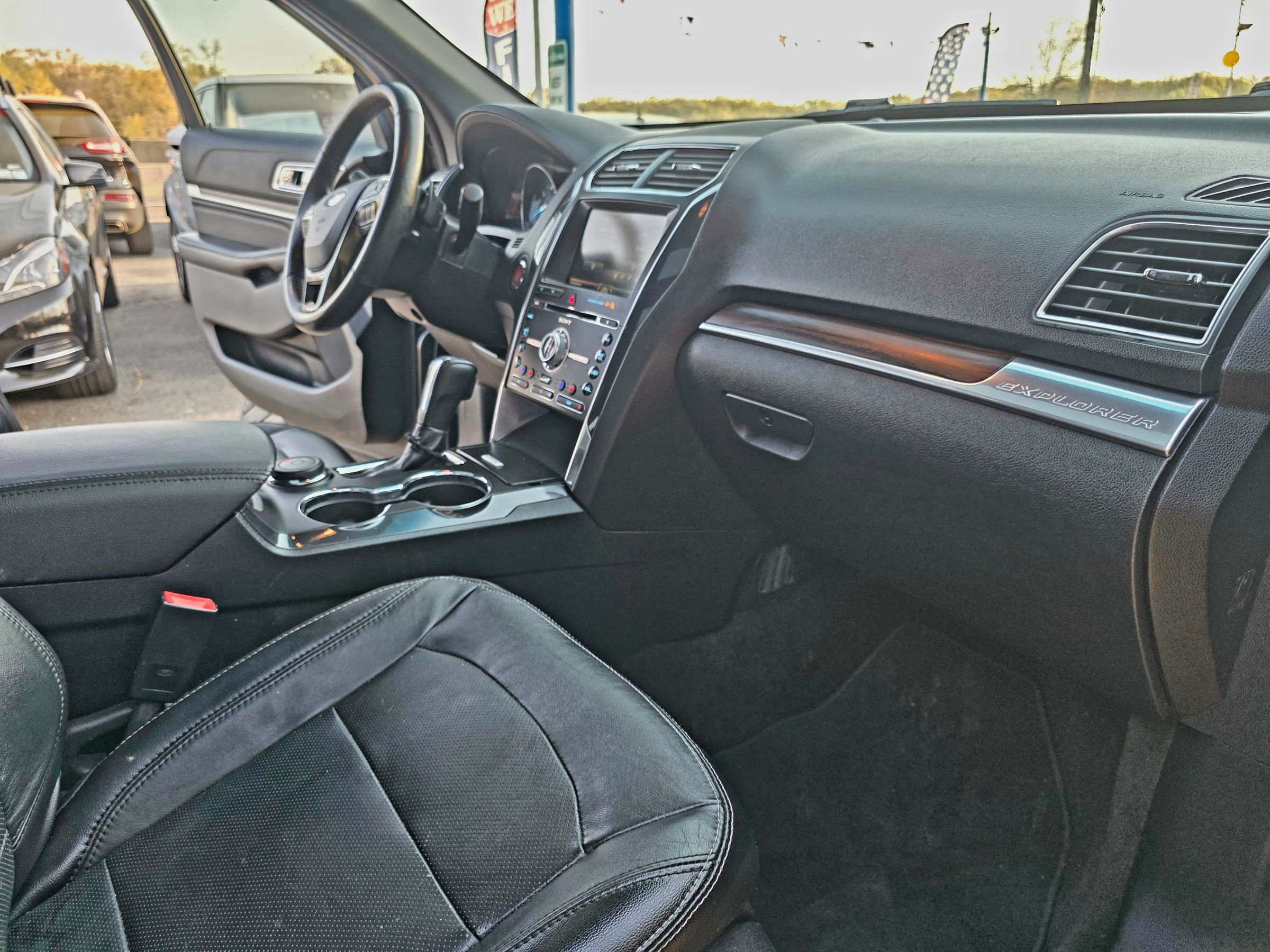 Used 2016 Ford Explorer Limited AWD/4WD image 15