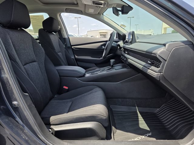 Used 2025 Honda Accord SE image 27