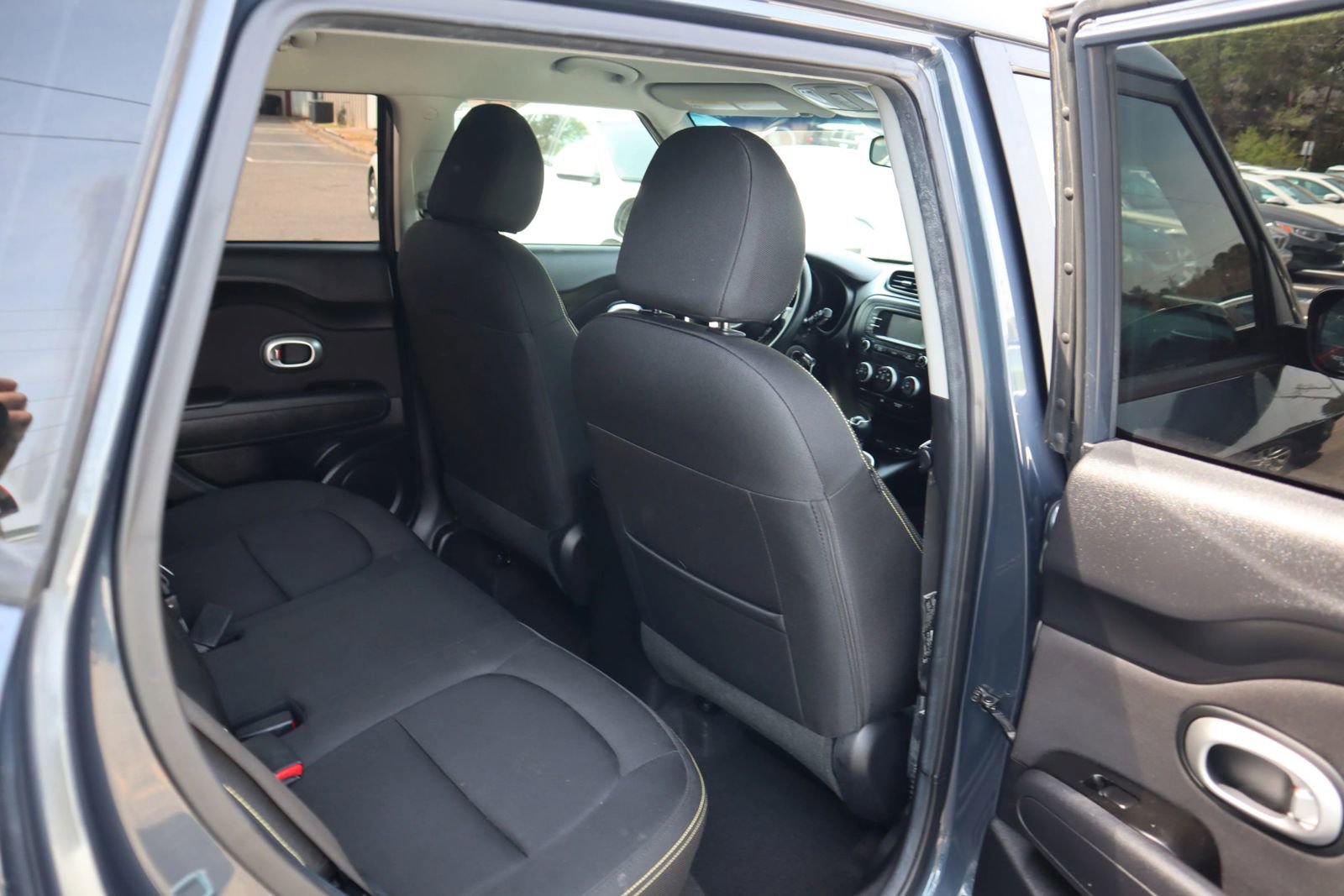 Used 2016 Kia Soul + FWD image 21