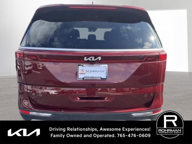 Used 2023 Kia Carnival LX FWD image 5