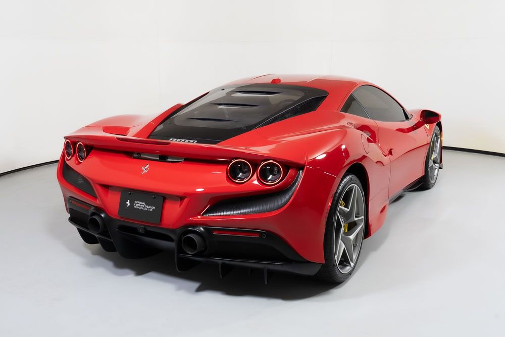 Used 2020 Ferrari F8 Tributo Base image 2