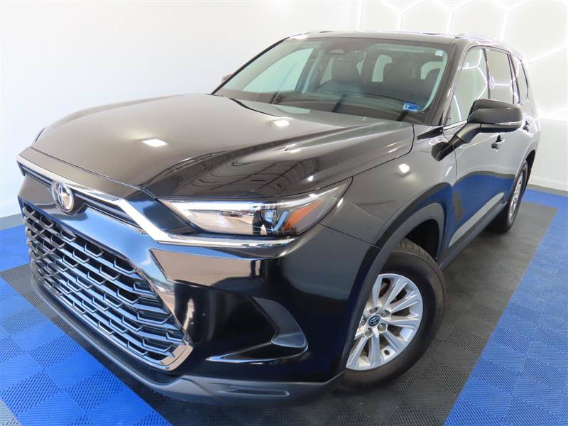 Used 2025 Toyota Grand Highlander AWD image 4