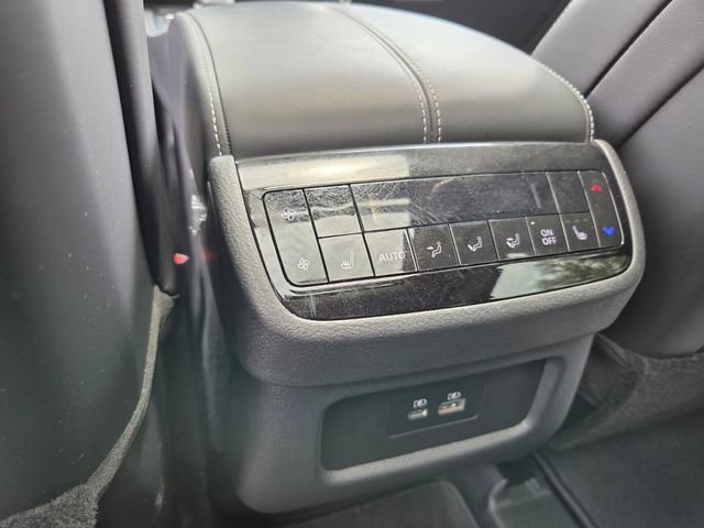 Certified 2025 INFINITI QX60 Luxe w/ Cargo Package FWD image 17
