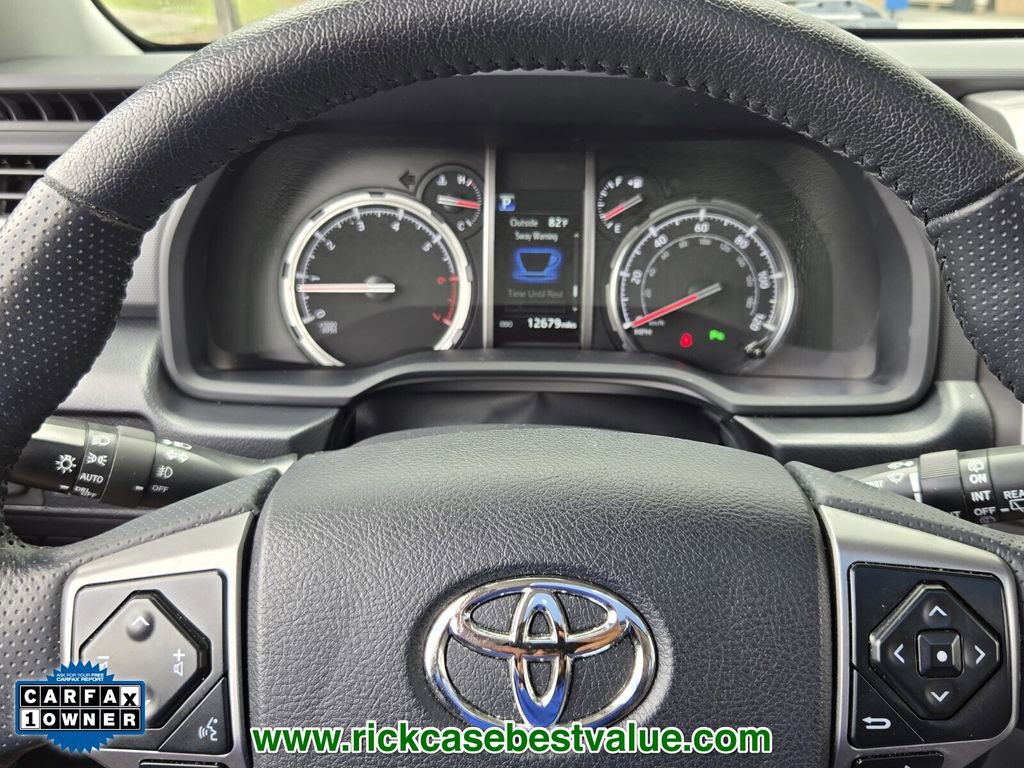 Used 2024 Toyota 4Runner Limited AWD/4WD image 31