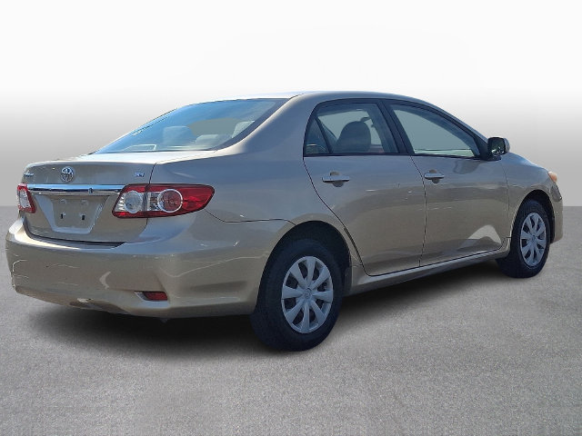 Used 2011 Toyota Corolla LE FWD image 4