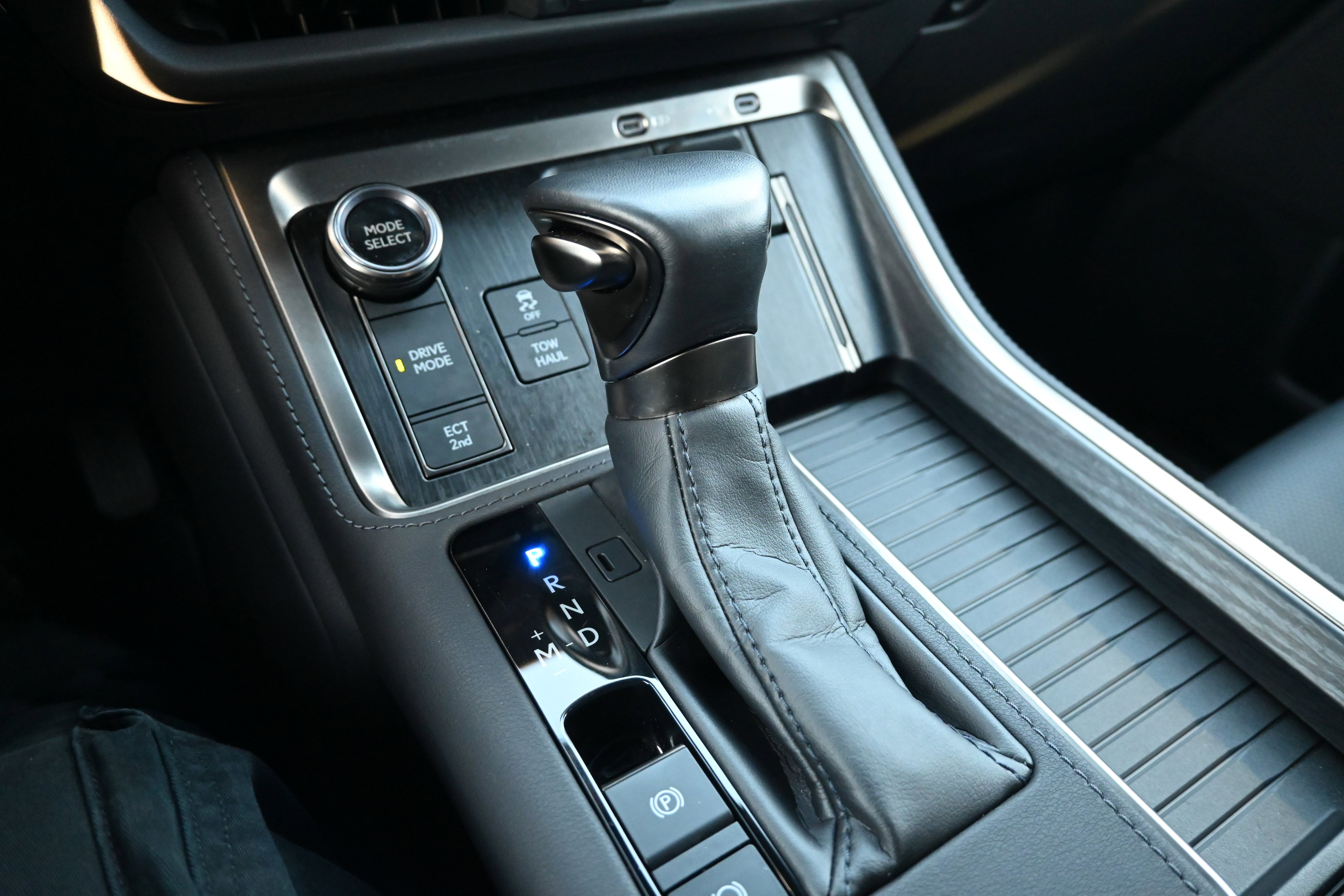 Used 2024 Lexus GX 550 image 25