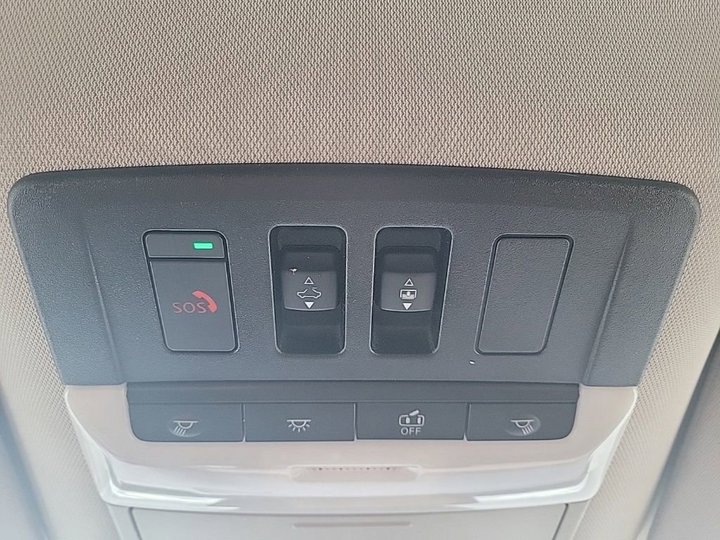 Used 2023 Nissan Pathfinder Platinum w/ Cargo Package image 47