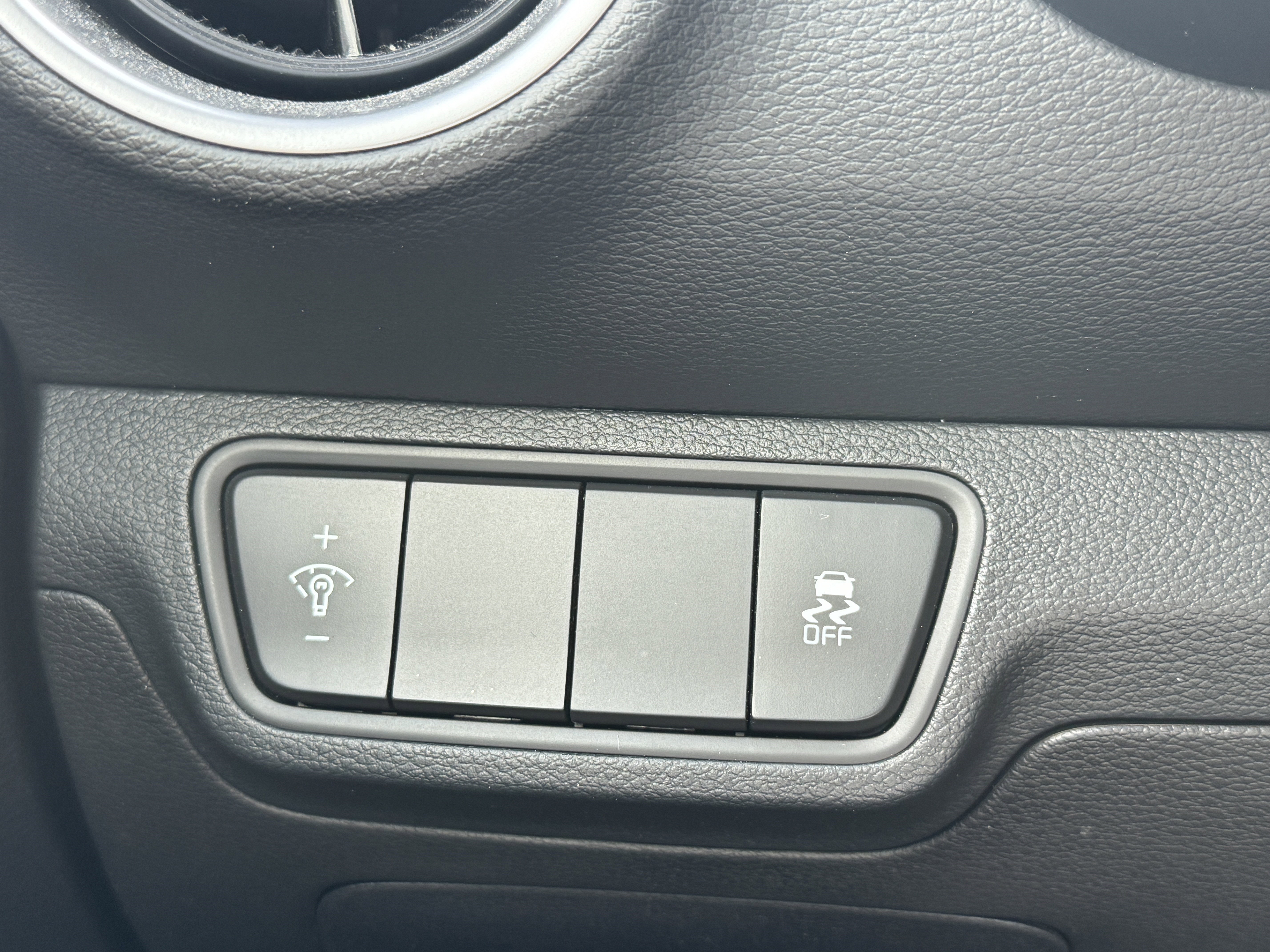 Used 2024 Kia Forte LXS FWD image 30