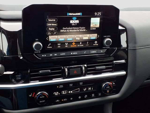 Used 2025 Nissan Pathfinder SV image 13