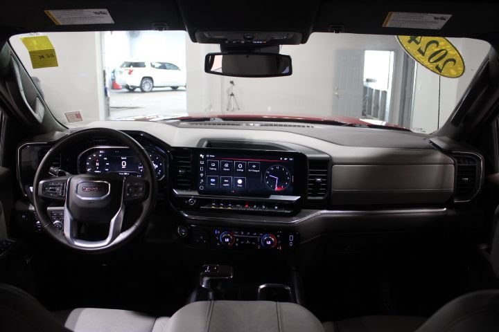 Used 2024 GMC Sierra 1500 SLT w/ SLT Premium Plus Package AWD/4WD image 2