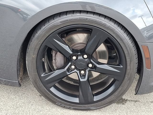 Used 2018 Chevrolet Camaro SS RWD image 8