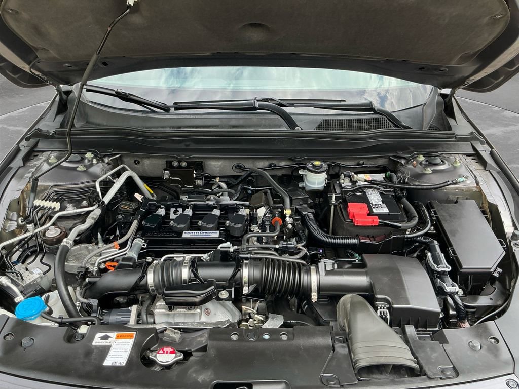 Used 2018 Honda Accord Sport image 18