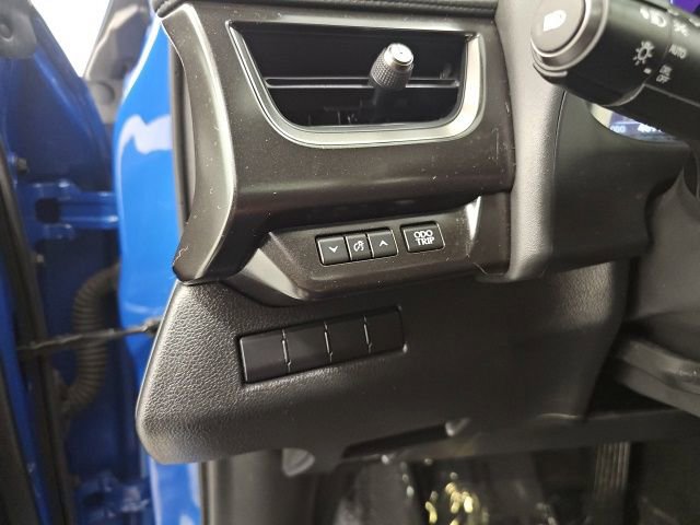 Used 2022 Lexus UX 250h w/ Premium Package image 17