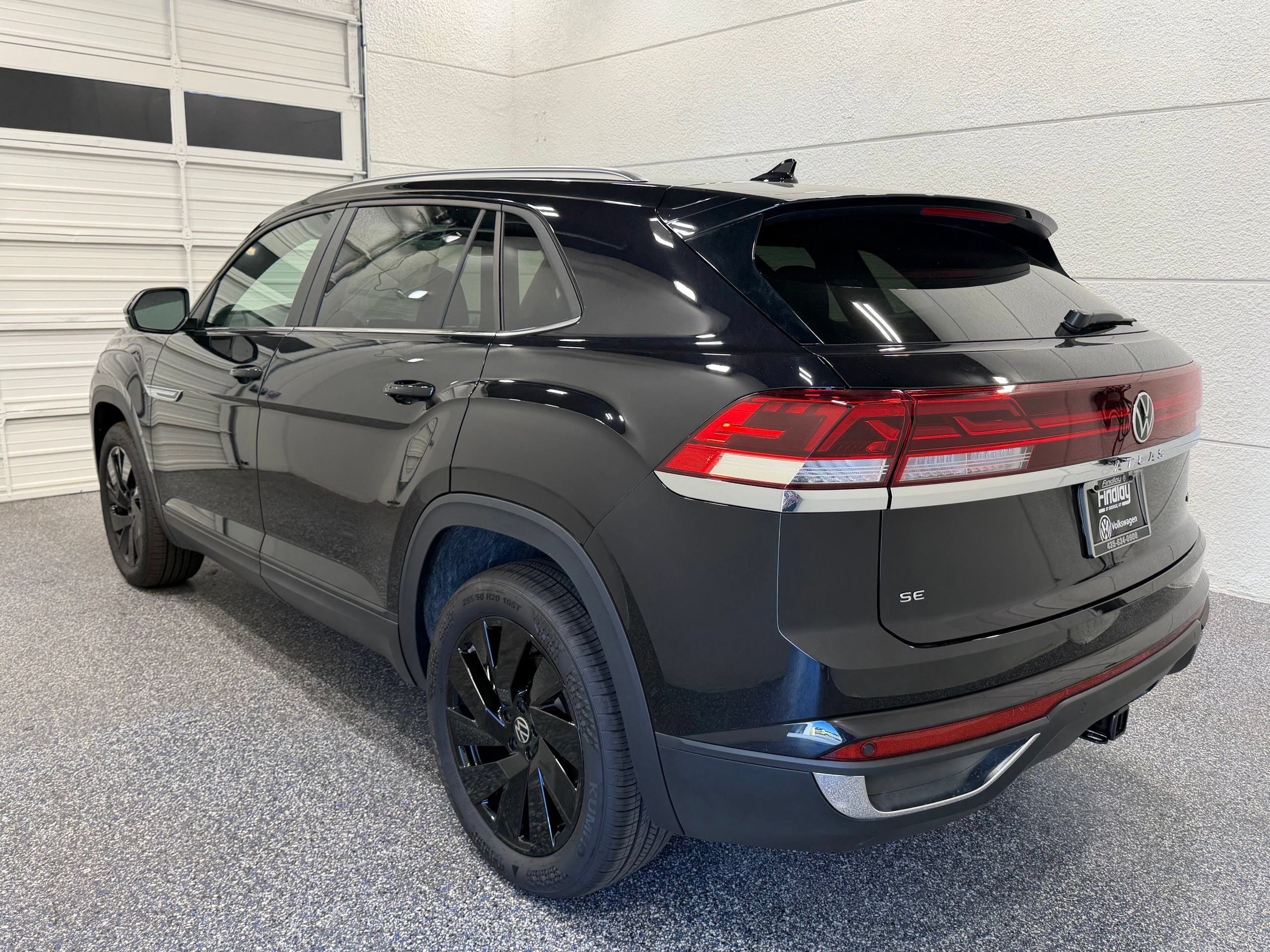 New 2026 Volkswagen Atlas Cross Sport SE AWD/4WD image 4
