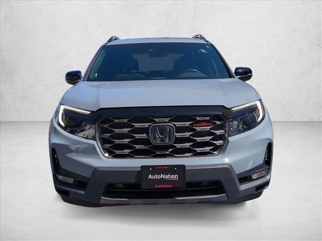 Used 2025 Honda Passport TrailSport image 2