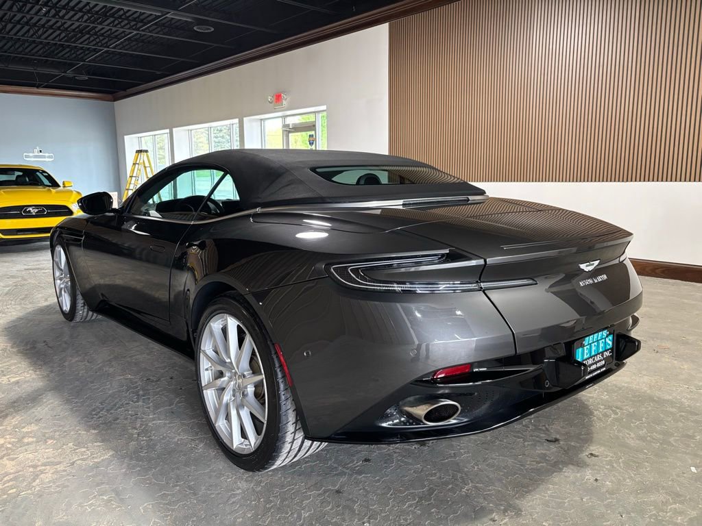 Used 2019 Aston Martin DB11 Volante RWD image 11