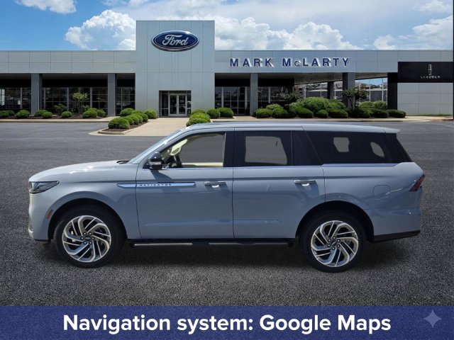New 2027 Lincoln Navigator Premiere AWD/4WD image 2