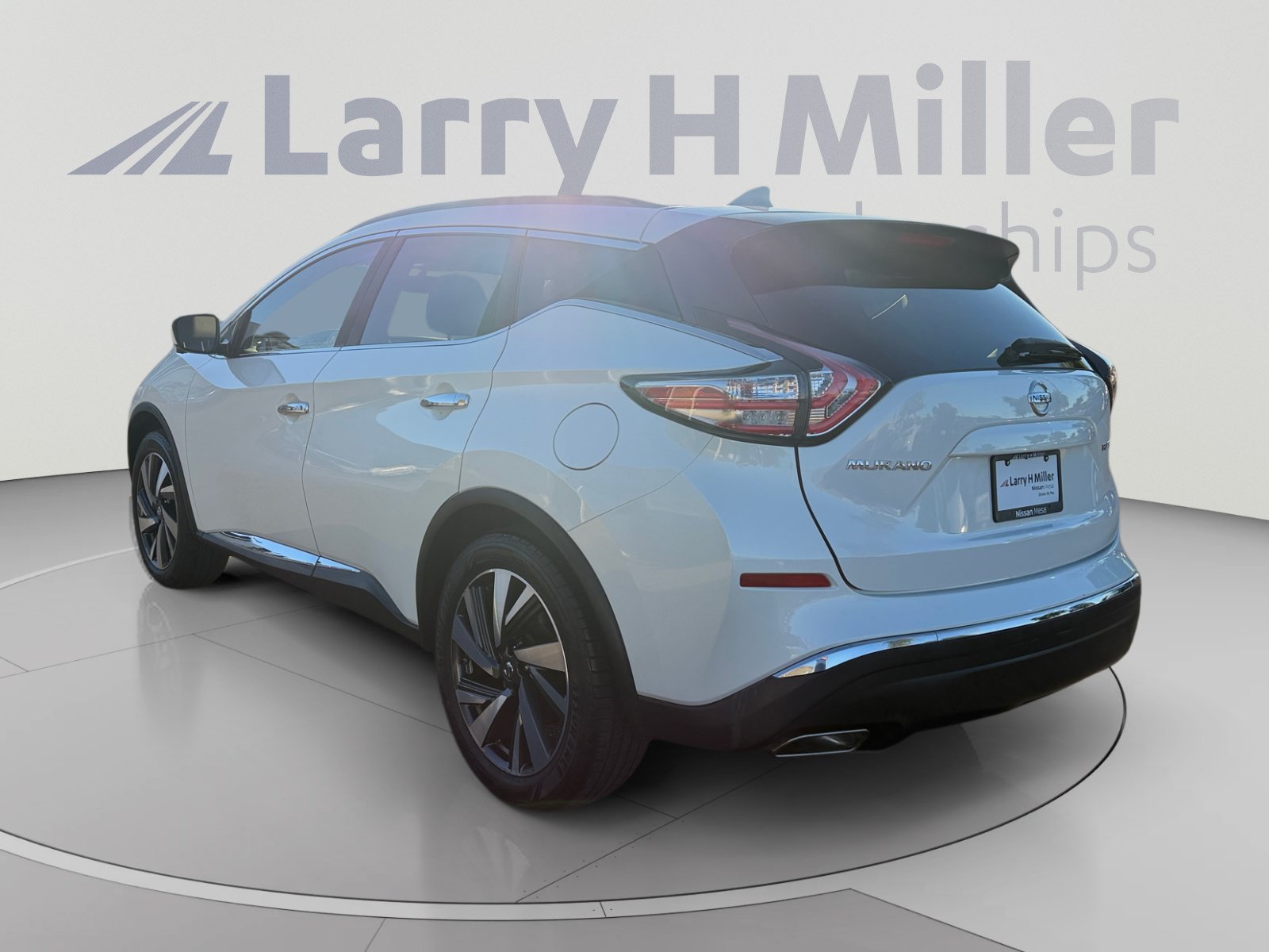 Used 2018 Nissan Murano Platinum FWD image 3