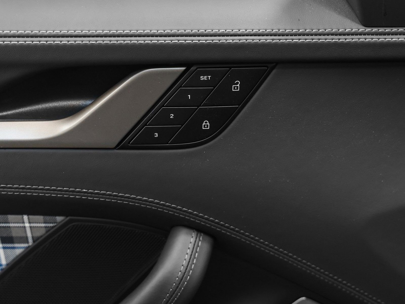 Certified 2025 Porsche 911 Turbo image 51