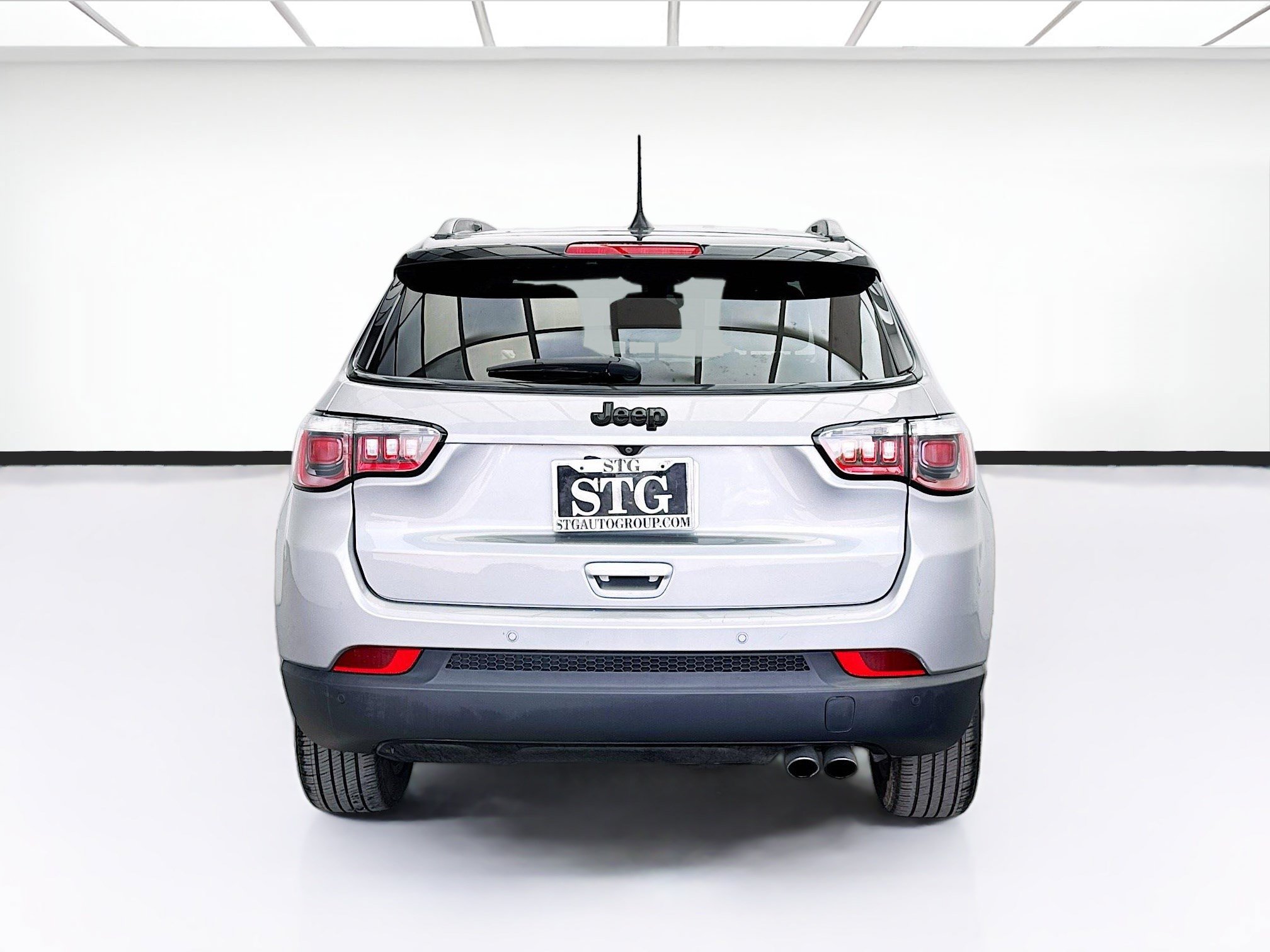 Used 2020 Jeep Compass Latitude FWD image 5