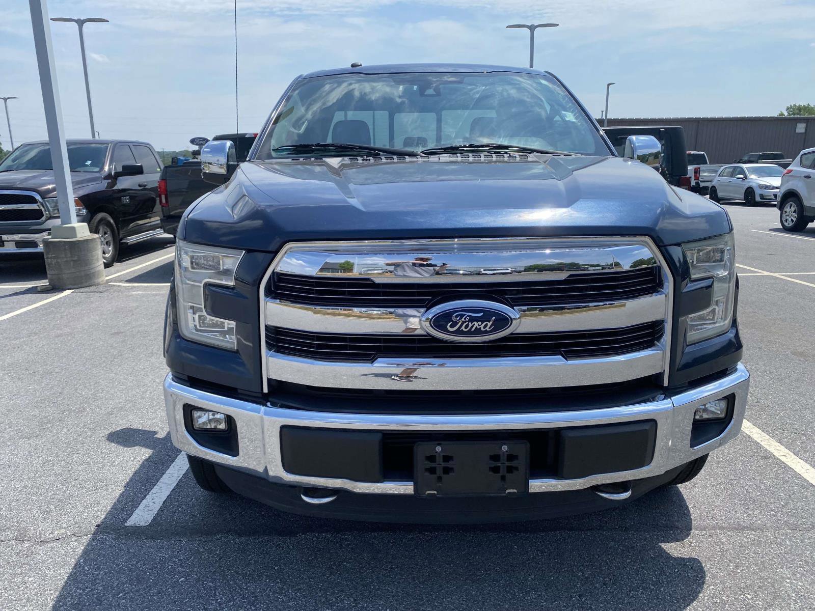 Used 2016 Ford F150 Lariat w/ Equipment Group 502A Luxury AWD/4WD image 2