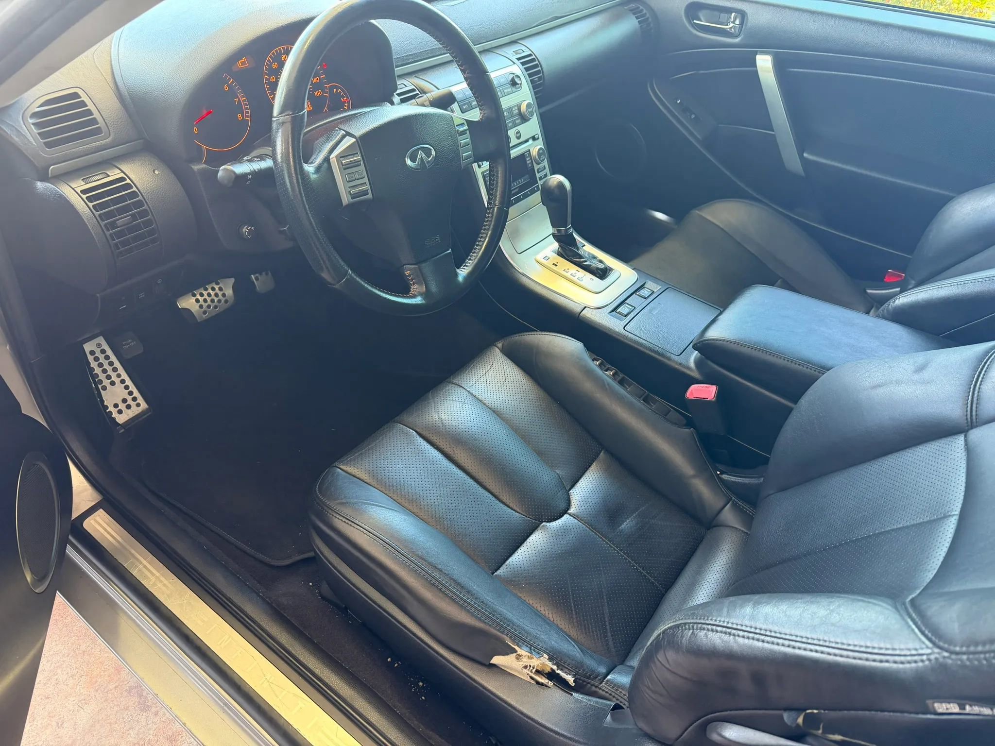 Used 2005 INFINITI G35 Coupe w/ (P01) Premium Pkg image 7