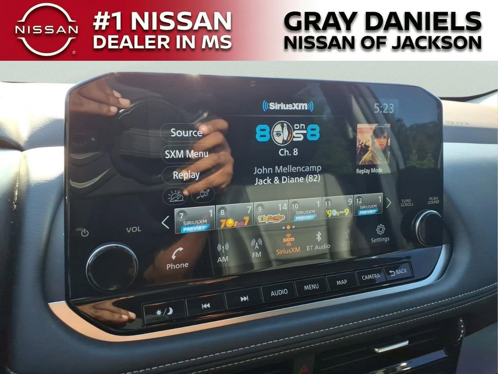 Used 2023 Nissan Rogue SL w/ SL Premium Package FWD image 17