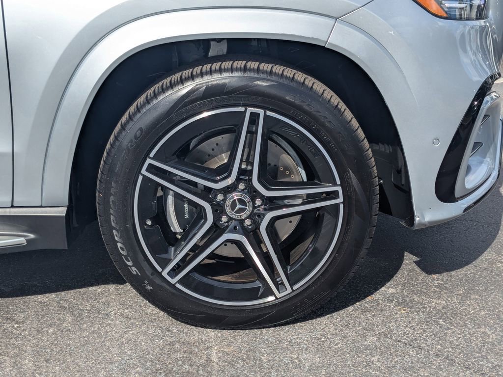 Certified 2026 Mercedes-Benz GLS 450 4MATIC image 25