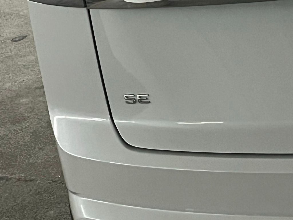 New 2026 Volkswagen Atlas Cross Sport SE AWD/4WD image 36