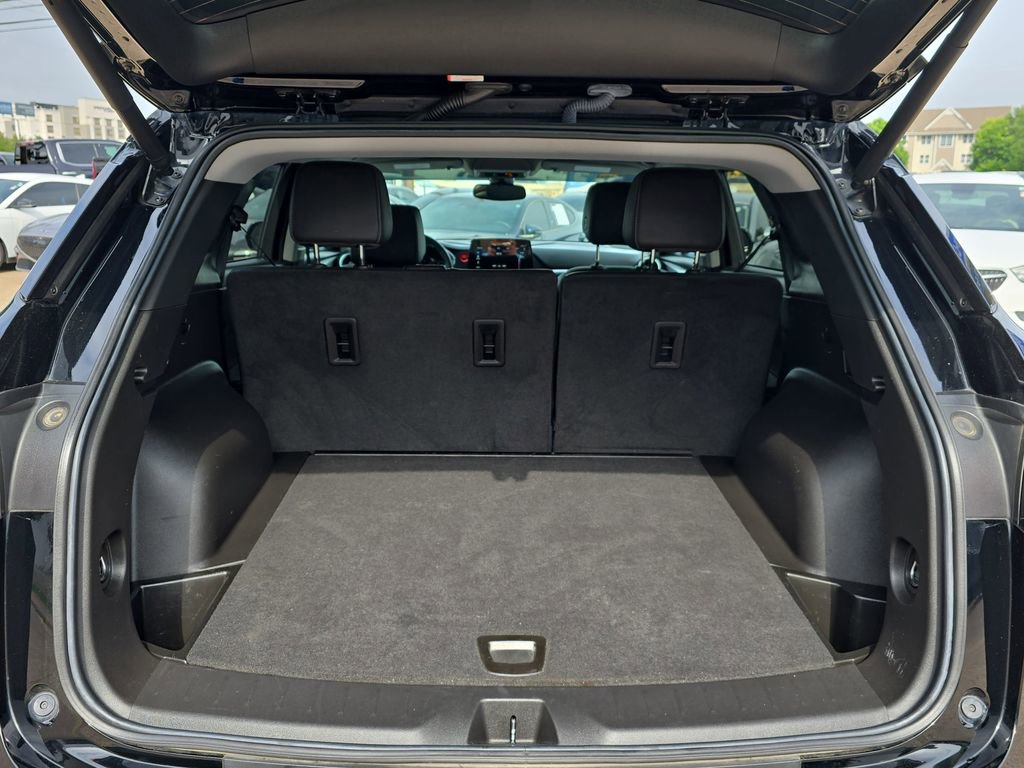 Used 2023 Chevrolet Blazer LT FWD image 12