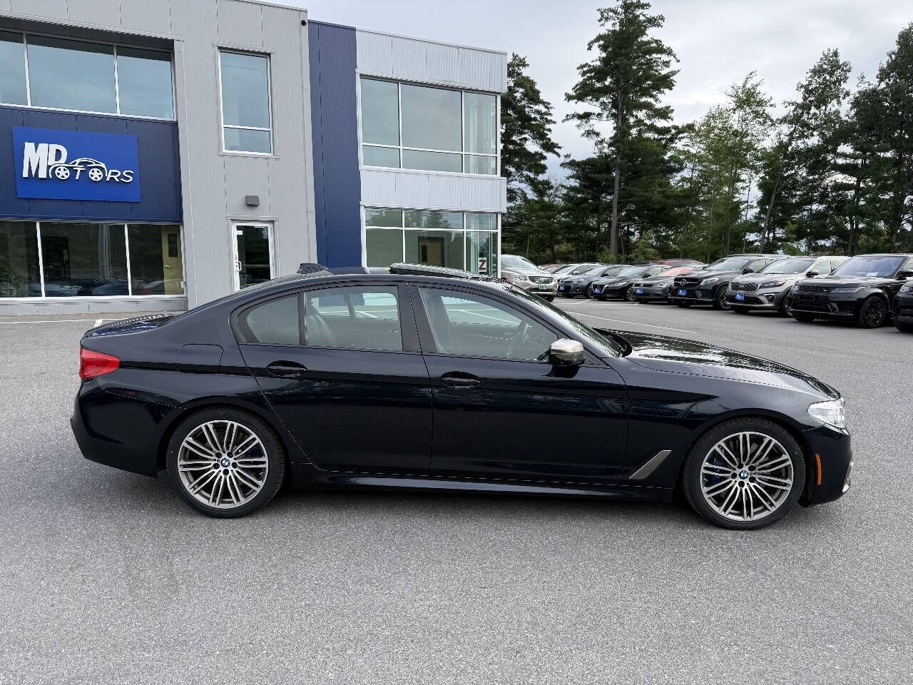 Used 2019 BMW M550i xDrive w/ Dynamic Handling Package AWD/4WD image 6
