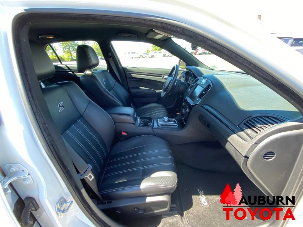 Used 2015 Chrysler 300 S RWD image 11