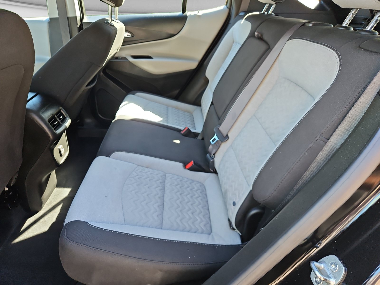 Used 2022 Chevrolet Equinox LS AWD/4WD image 14