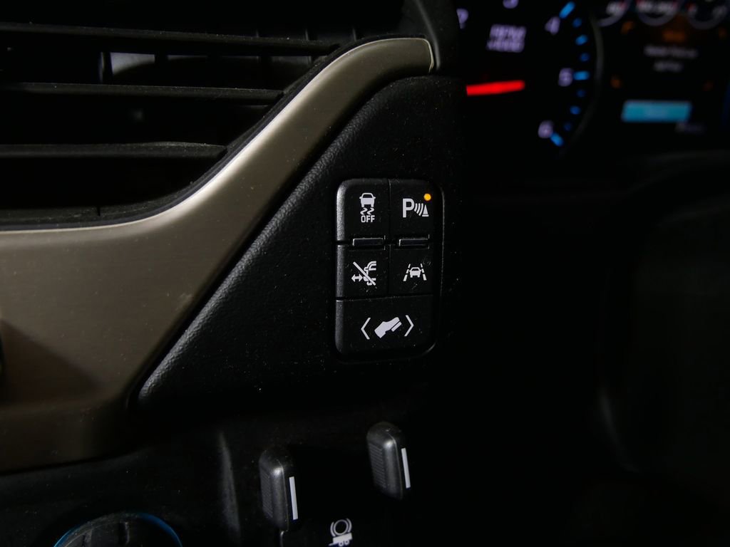 Used 2017 GMC Yukon XL Denali w/ Open Road Package image 20