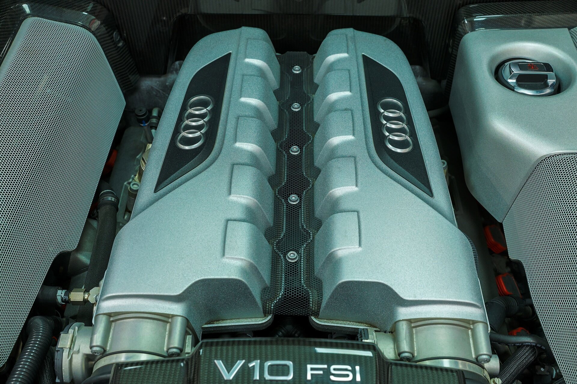 Used 2014 Audi R8 V10 AWD/4WD image 25