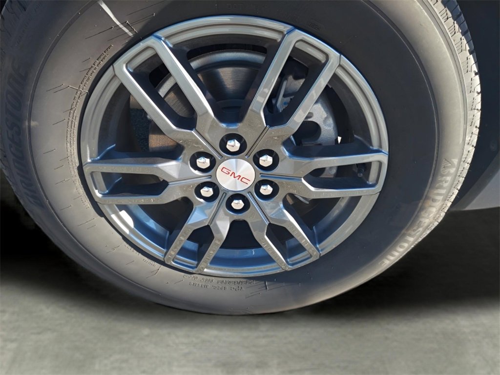 Used 2025 GMC Acadia Elevation image 29