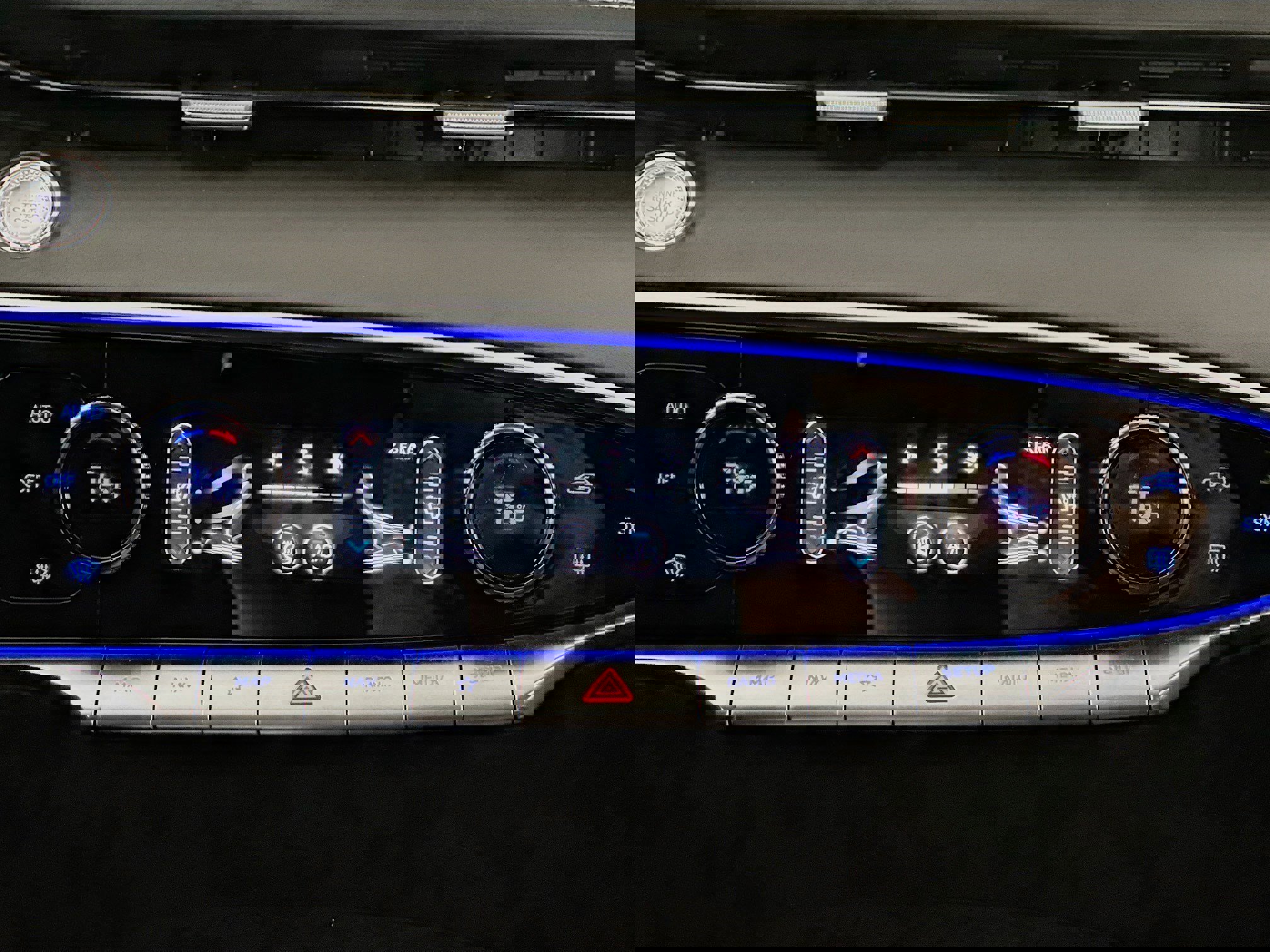 Used 2023 Genesis GV70 2.5T w/ Sport Prestige Package image 13