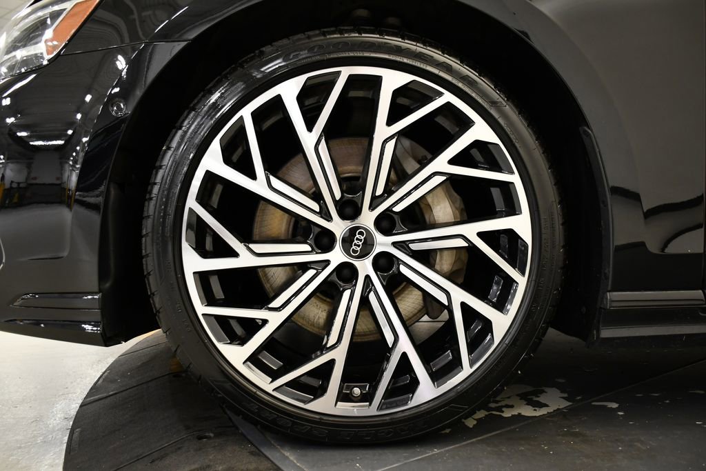 Certified 2023 Audi A8 L 3.0T w/ Comfort Plus Package image 14