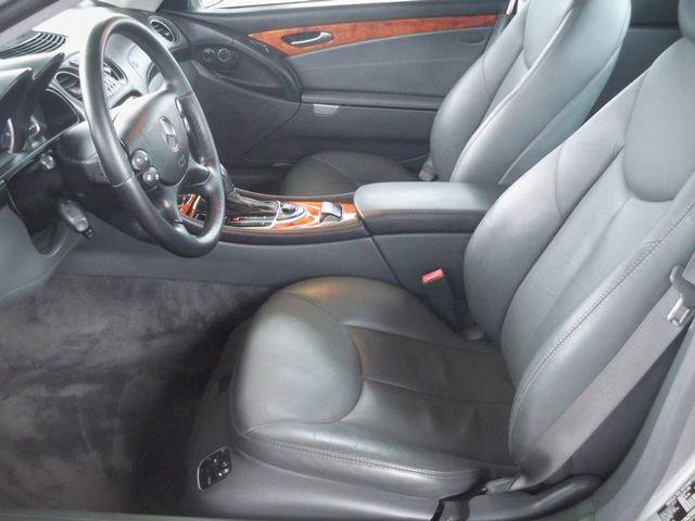 Used 2004 Mercedes-Benz SL 500 image 5