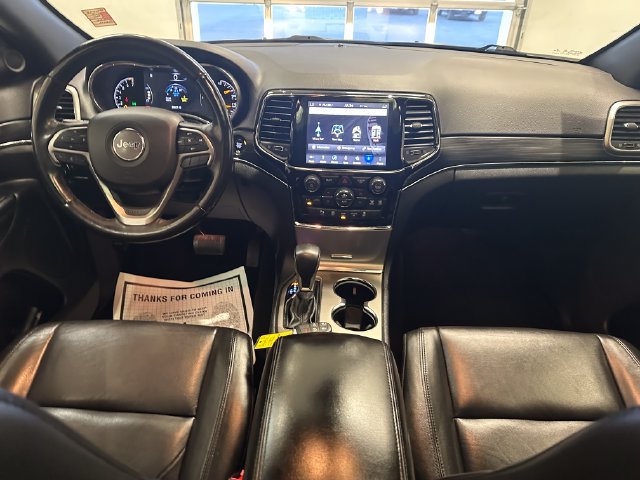 Used 2019 Jeep Grand Cherokee Limited w/ Trailer Tow Group IV AWD/4WD image 11