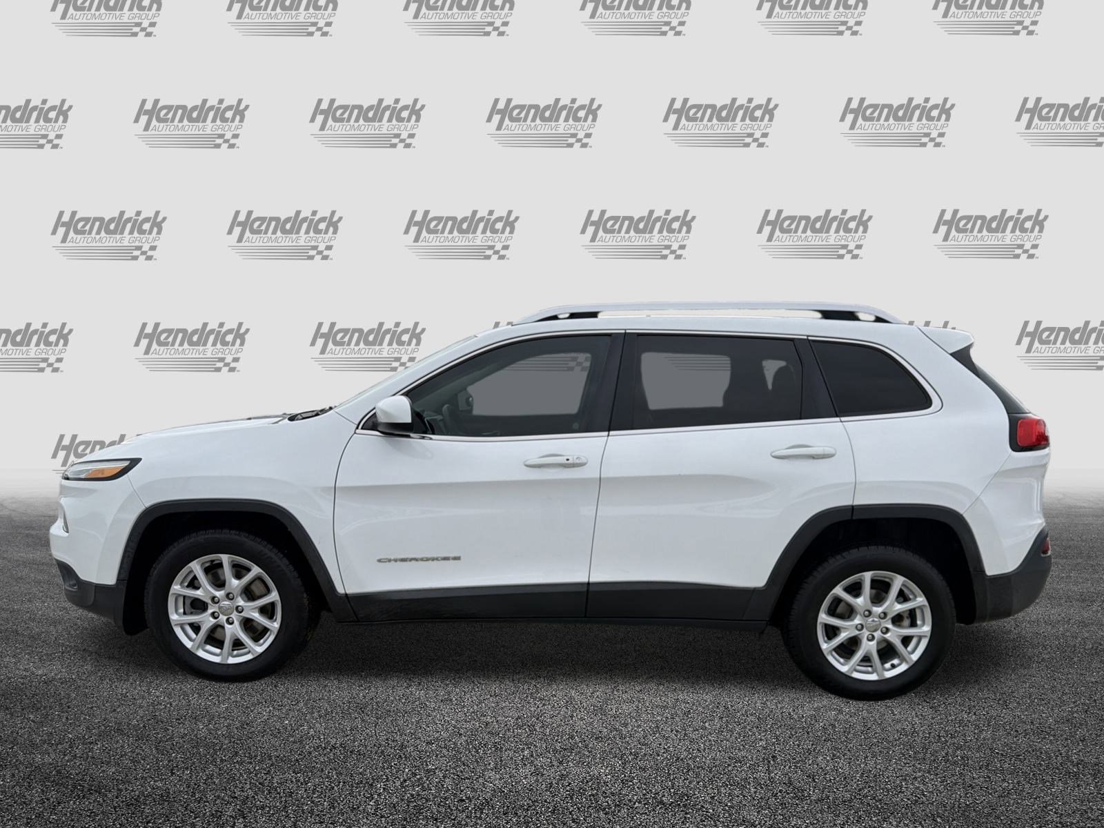 Used 2018 Jeep Cherokee Latitude Plus image 7