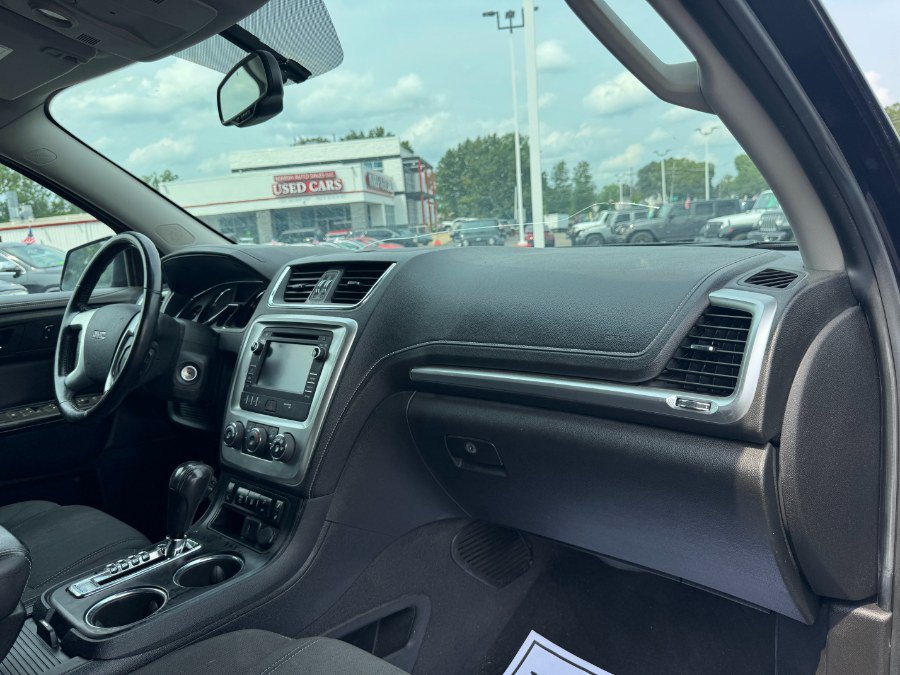 Used 2015 GMC Acadia SLE FWD image 21