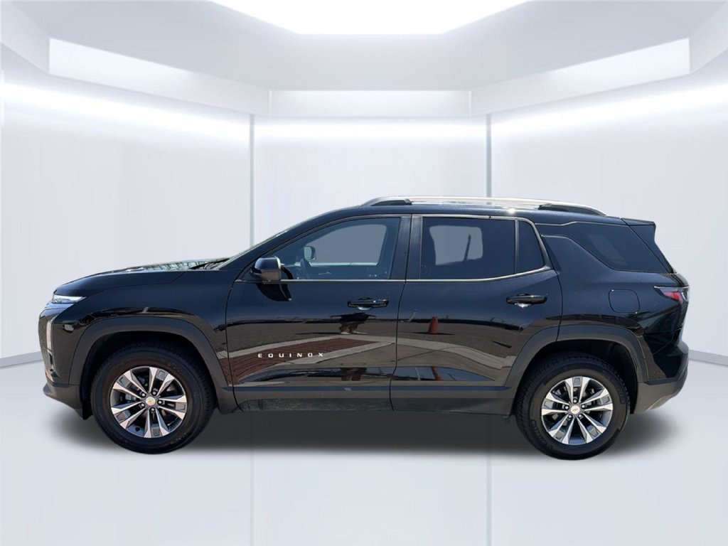 Used 2025 Chevrolet Equinox LT w/ Convenience Package II AWD/4WD image 3