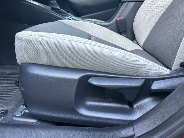 Used 2026 Toyota Corolla LE FWD image 12