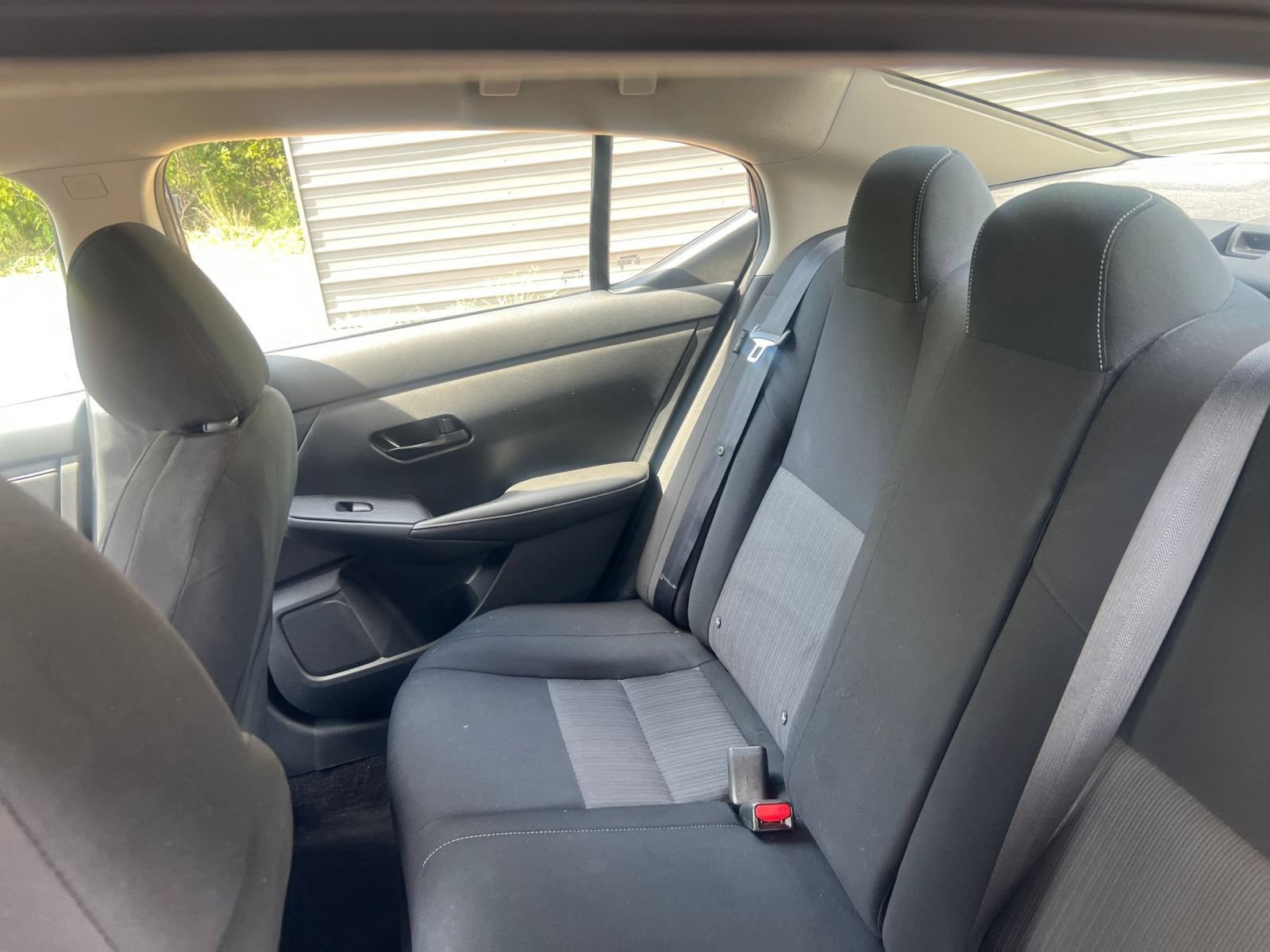 Used 2025 Nissan Sentra SV FWD image 33