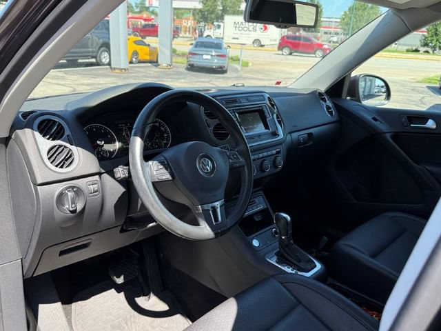 Used 2016 Volkswagen Tiguan S AWD/4WD image 11