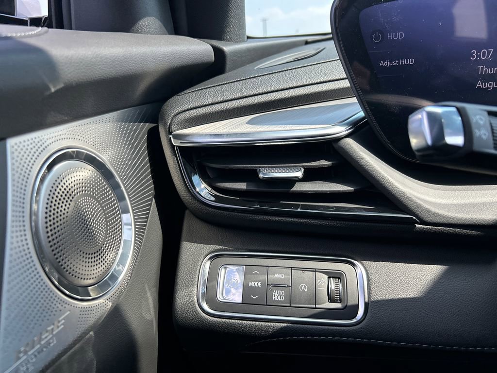 New 2026 Buick Enclave Avenir image 20