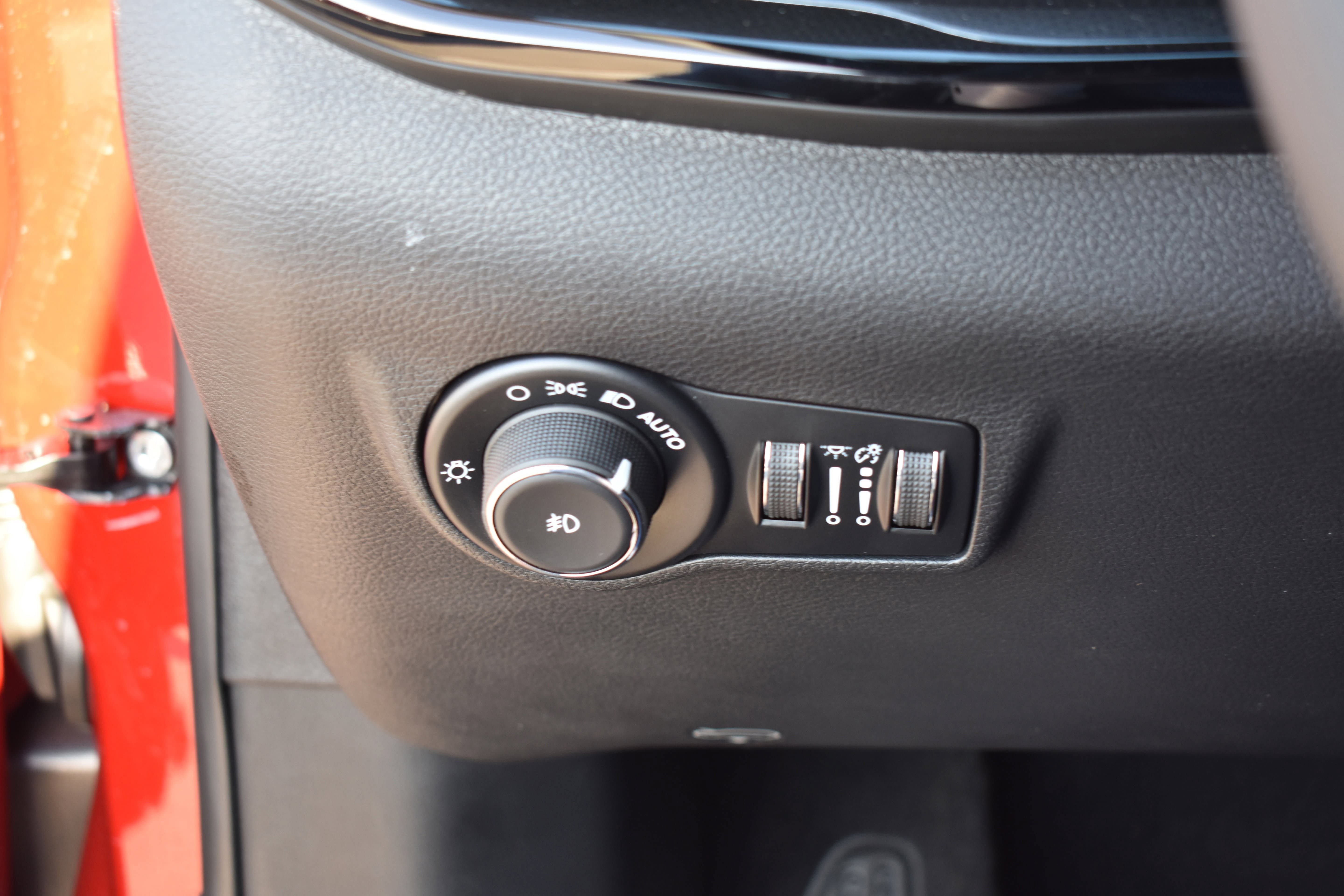 New 2026 Jeep Compass Latitude AWD/4WD image 15
