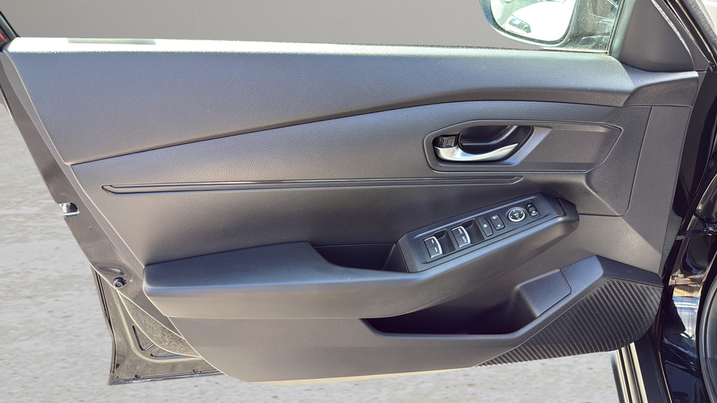 Used 2023 Honda Accord LX image 10